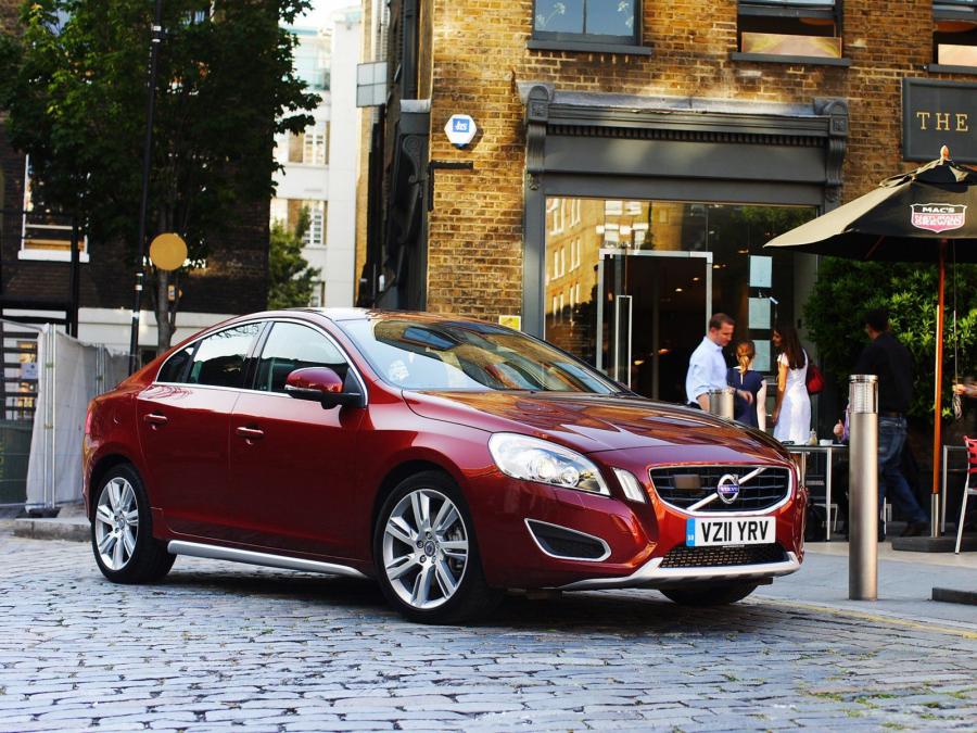  Volvo S60 D5 2010 года  (UK) (фото 16 из 16)